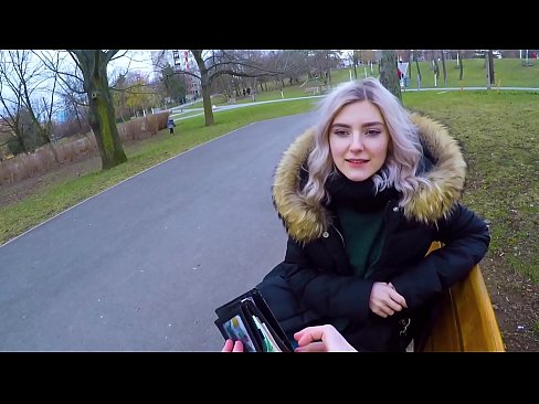 ❤️ Ingoia la sborra calda di uno sconosciuto per soldi - pompino nel parco di Eva Elfie ️ Video di sessoal it.nudexxx.ru ❌